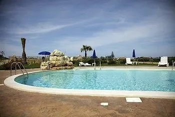 Hotel Raffael Phg Putzu Idu 4*,