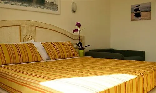 Hotel Raffael Phg Putzu Idu