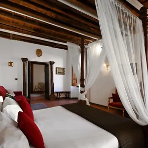 Vicolo Dell'aquila - Residenze Romanae , Rome Italië