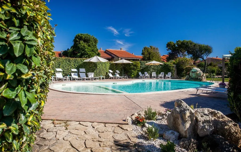 Hotel Raffael Phg Putzu Idu 4*,  Italy